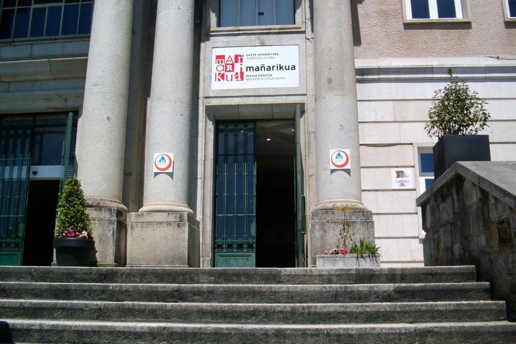 Mañarikua Hostelling International Derio Bagian luar foto