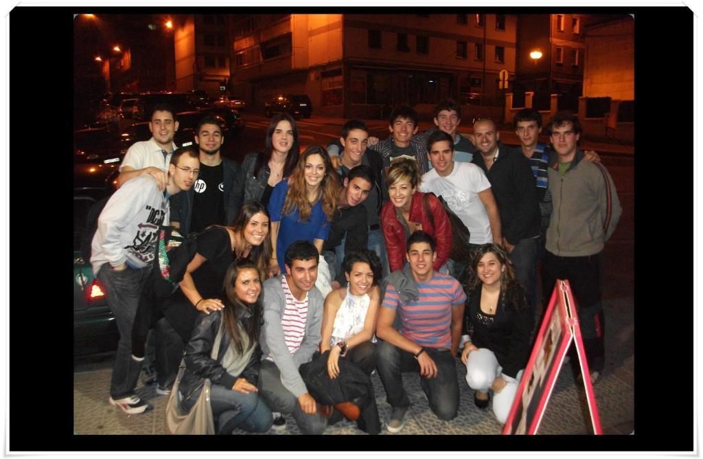 Mañarikua Hostelling International Derio Bagian luar foto