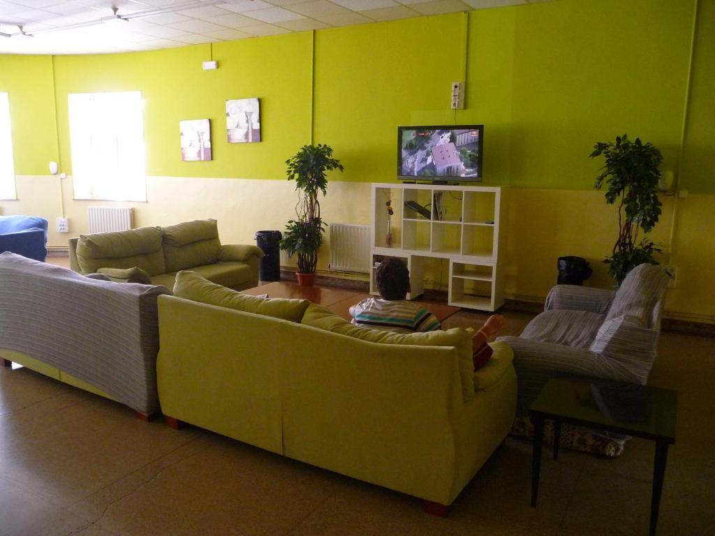 Mañarikua Hostelling International Derio Bagian luar foto